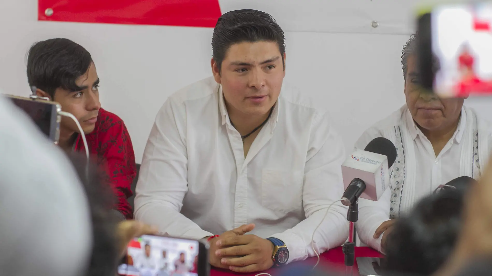 Mauro Rosado de la Rosa, dirigente de Red de Jóvenes por México. Foto César Ortiz. El Sol de San Juan del Río.